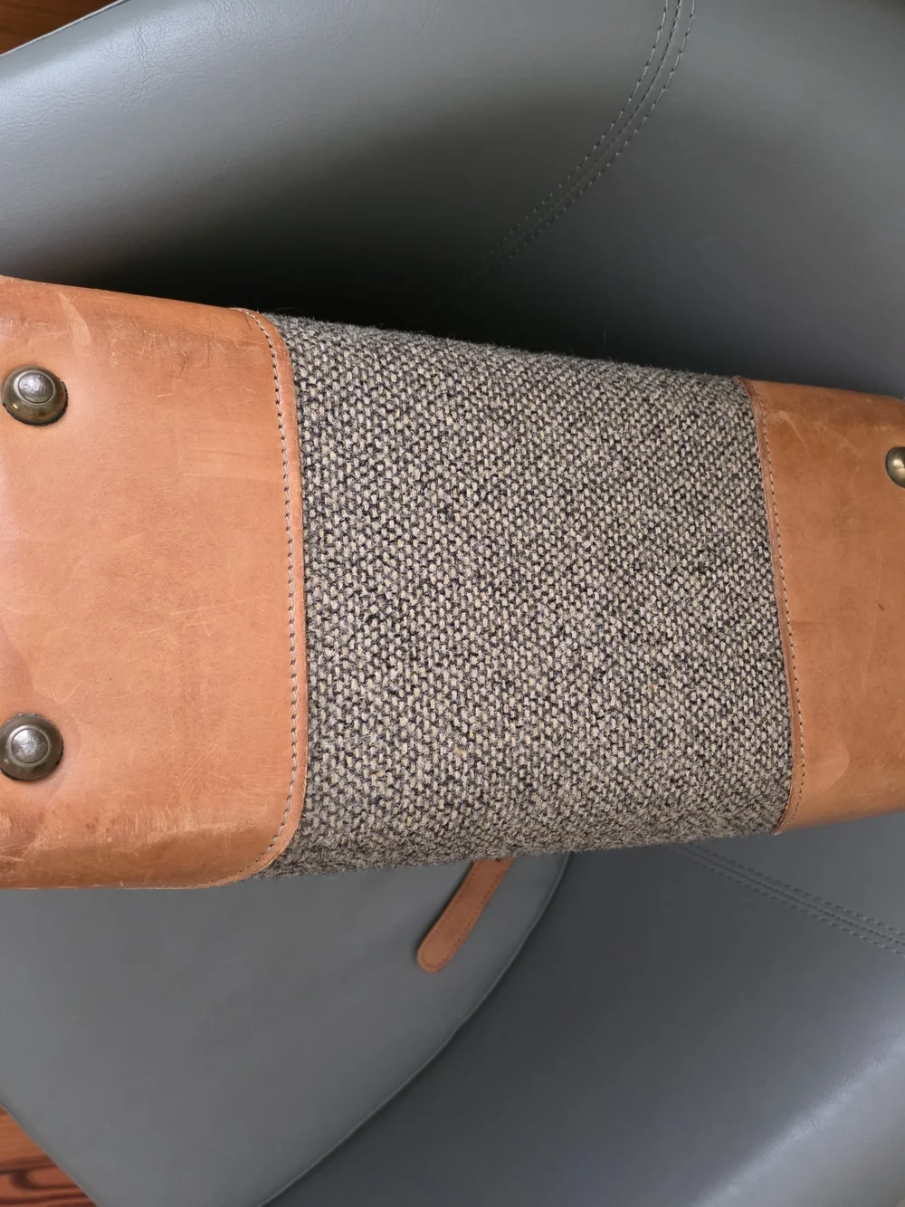 Hartmann vintage shoulder