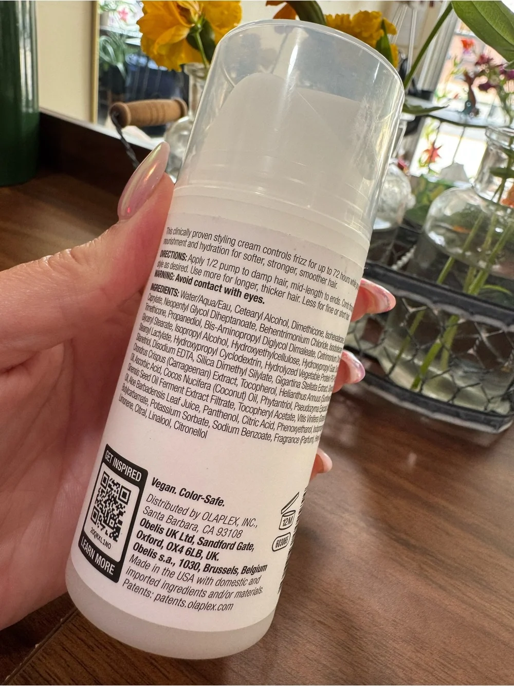 OLAPLEX image shows