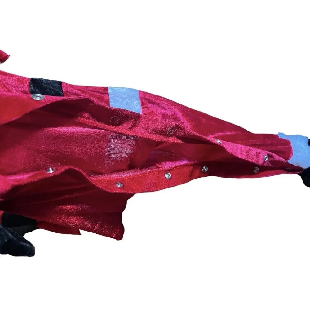 In Character Costumes warm seam