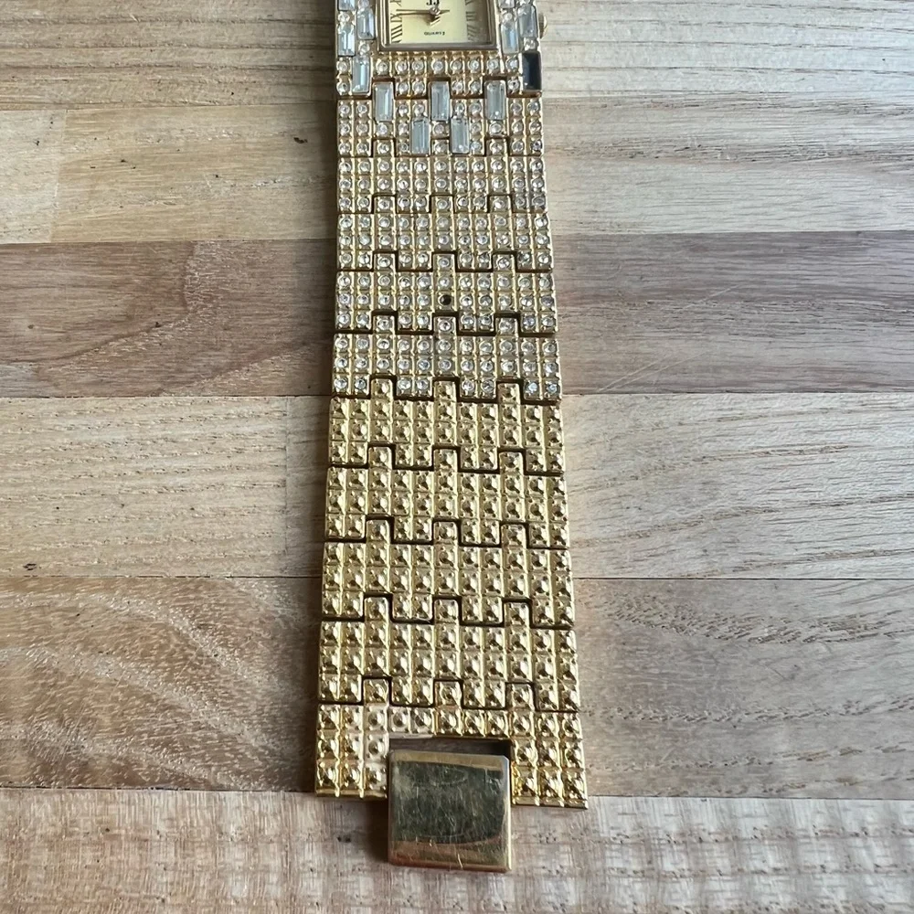 Jonette Jewelry brand jj