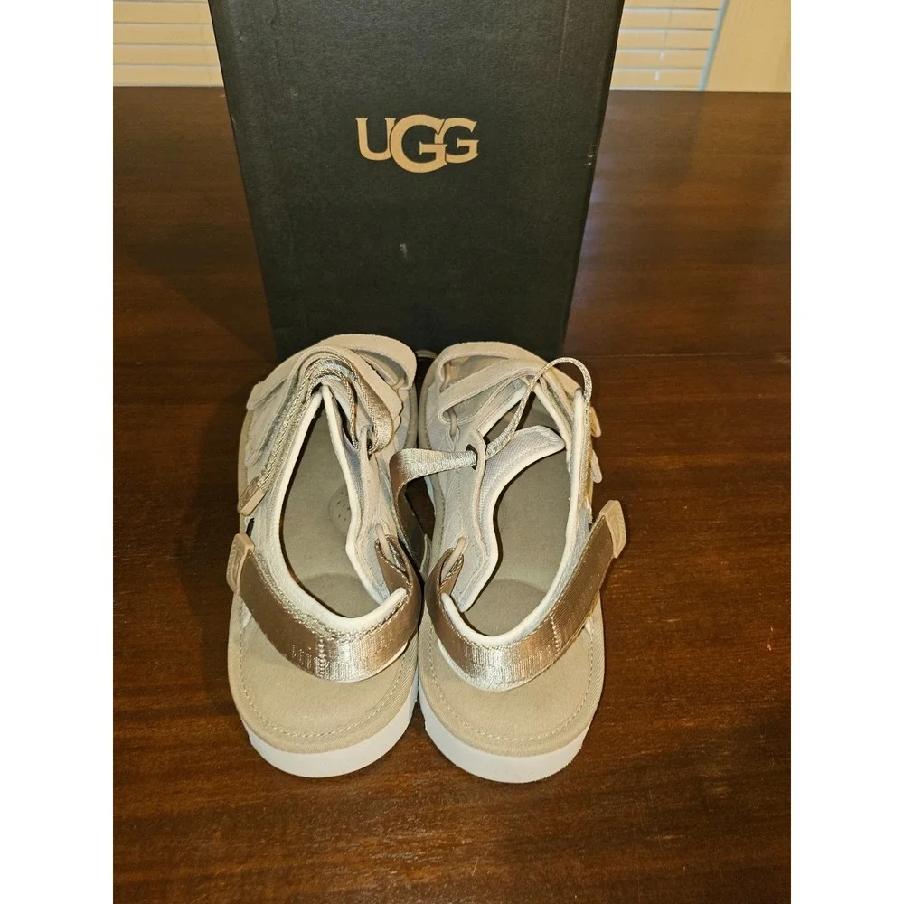 UGG goldencoast multistrap