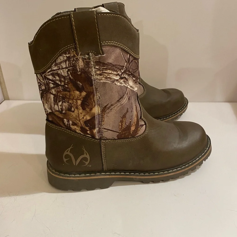 Realtree ankle boots
