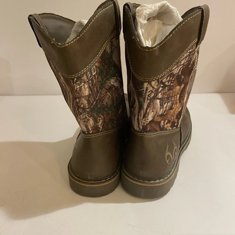 Realtree ankle boots