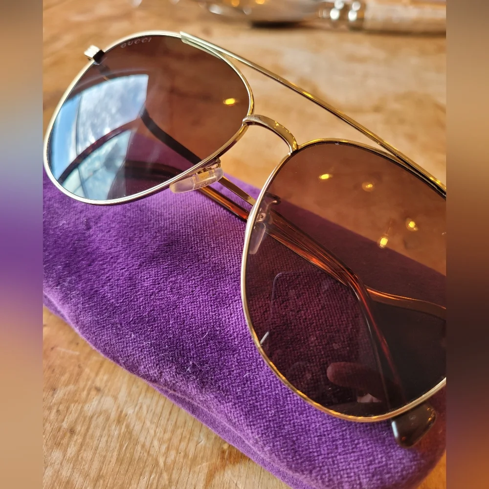 Gucci womens aviator