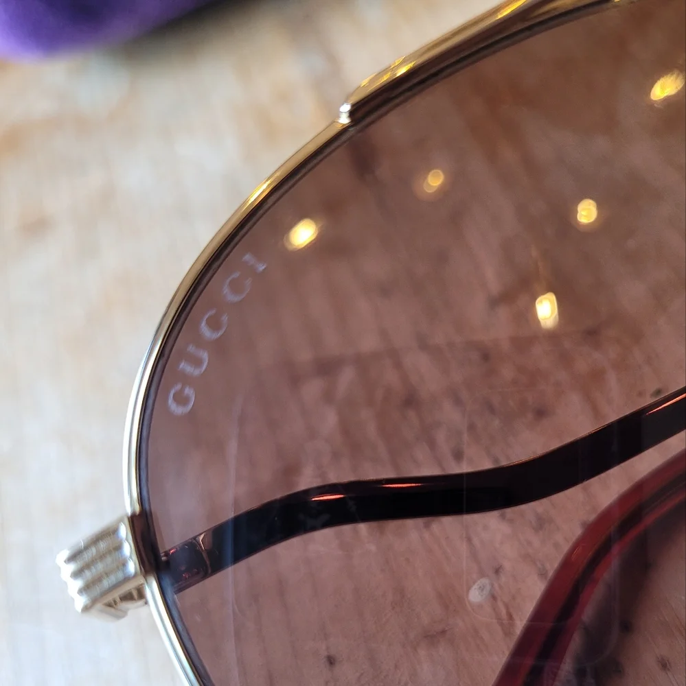 Gucci womens aviator