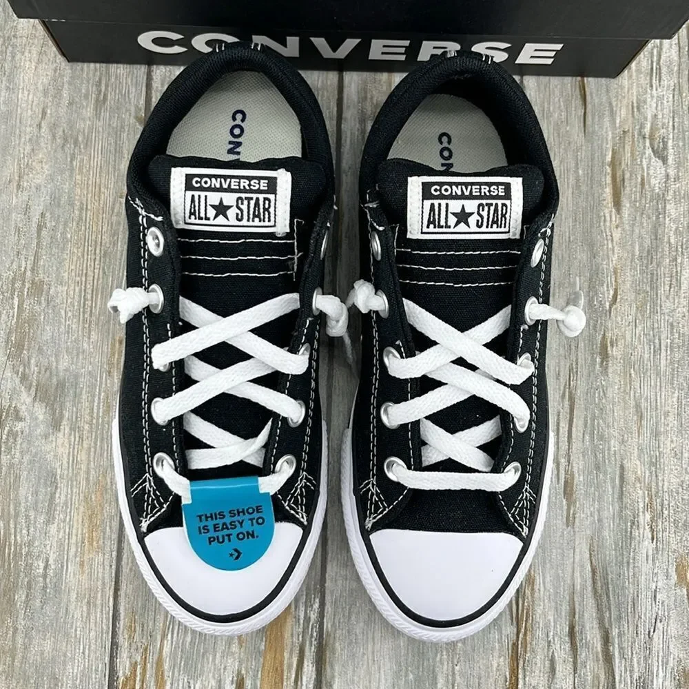 Converse shoe features