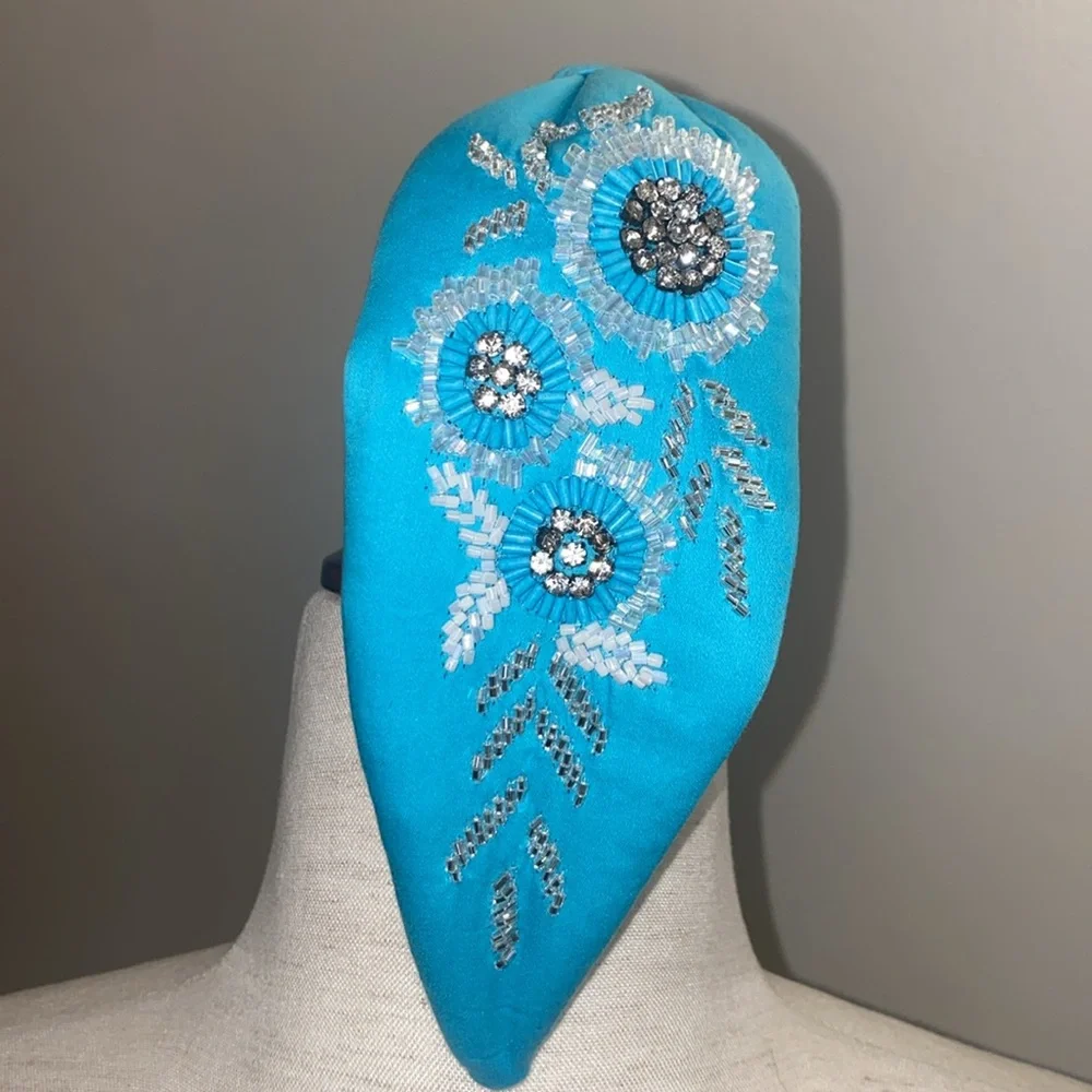 Kay Lee chic turquoise