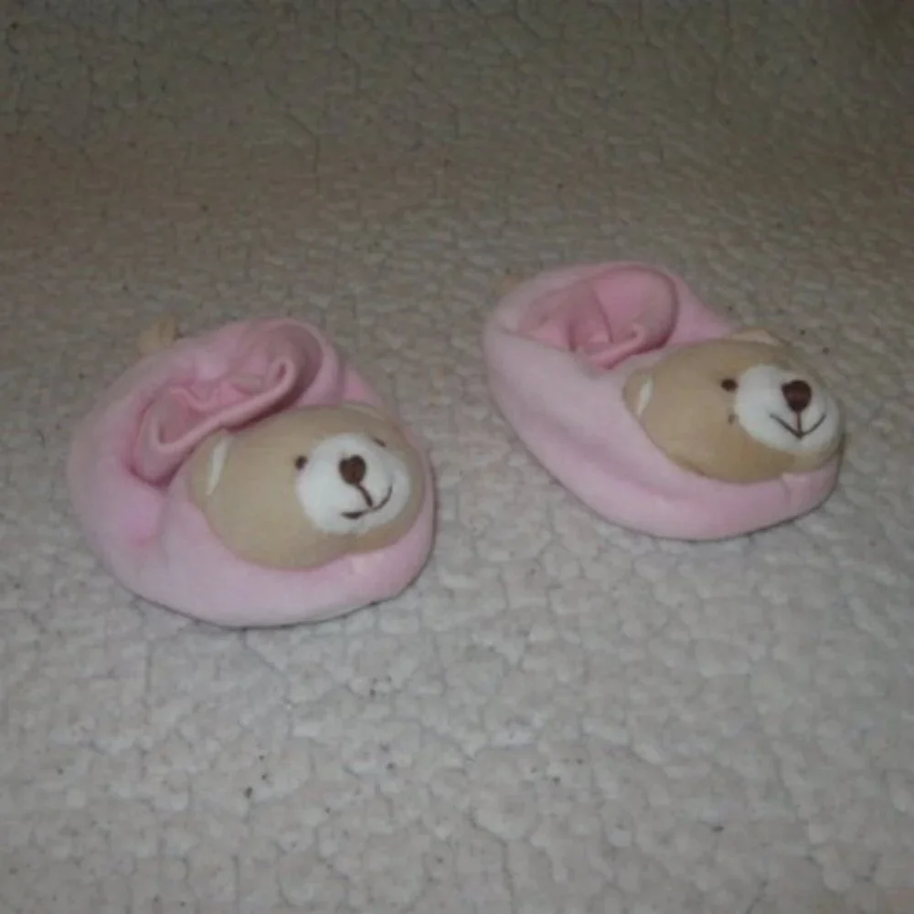 5/$20 Girls Infant Pink/Tan Bear Slippers