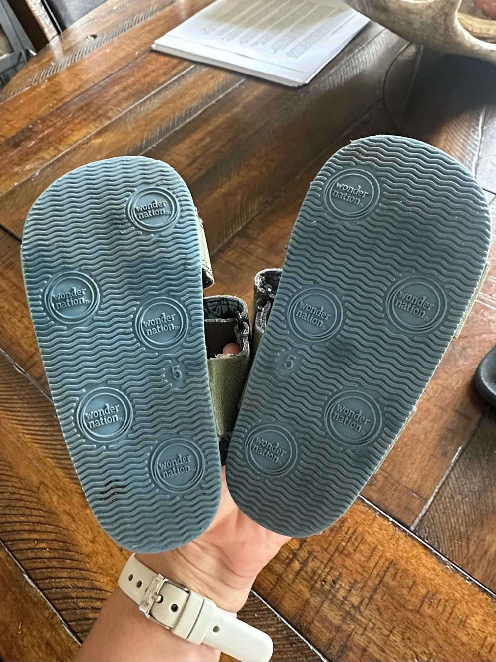 CROCS wonder size all