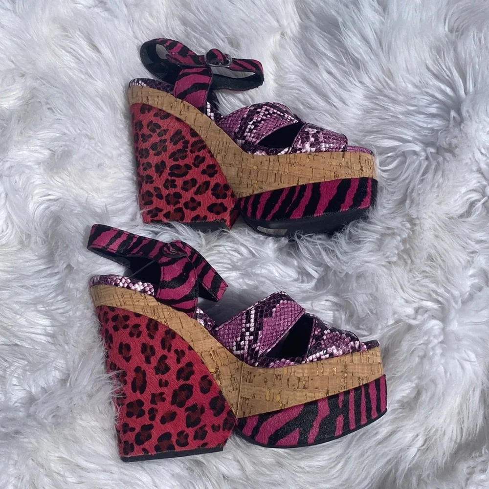 Jeffrey Campbell your 💚💙💜