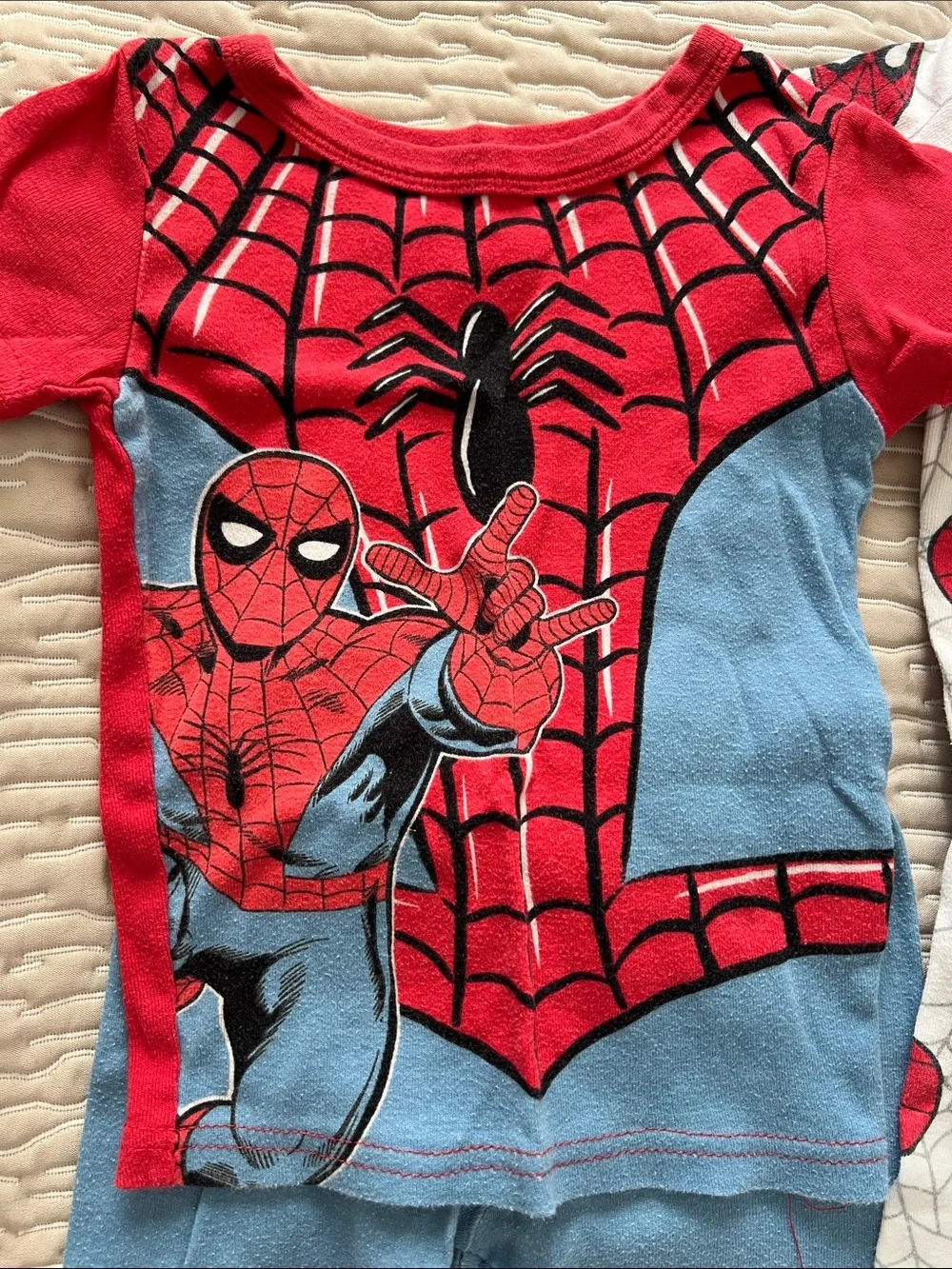 Marvel soft red