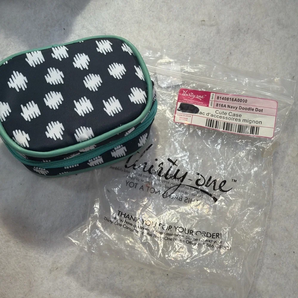 Thirty one Cute Case - Navy Doodle Dot - New
