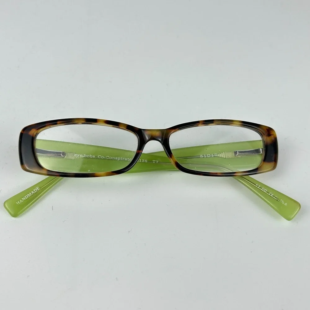 Eyebobs conspirator pattern