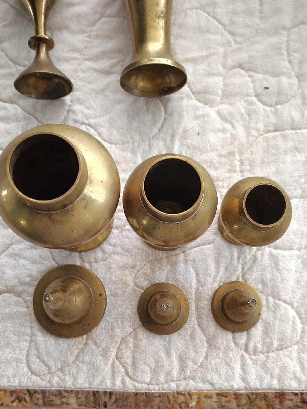 Vintage features vases photos