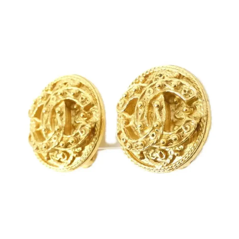 CHANEL authentic gold