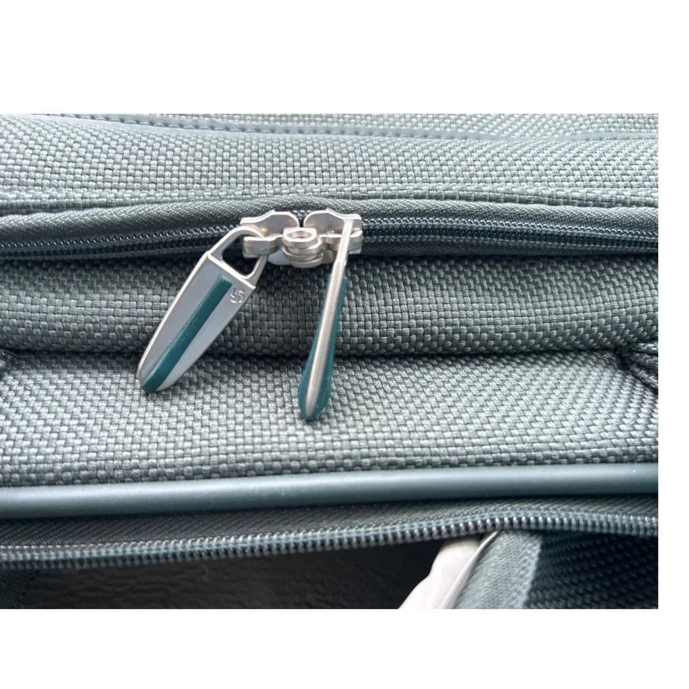 Samsonite travel carry