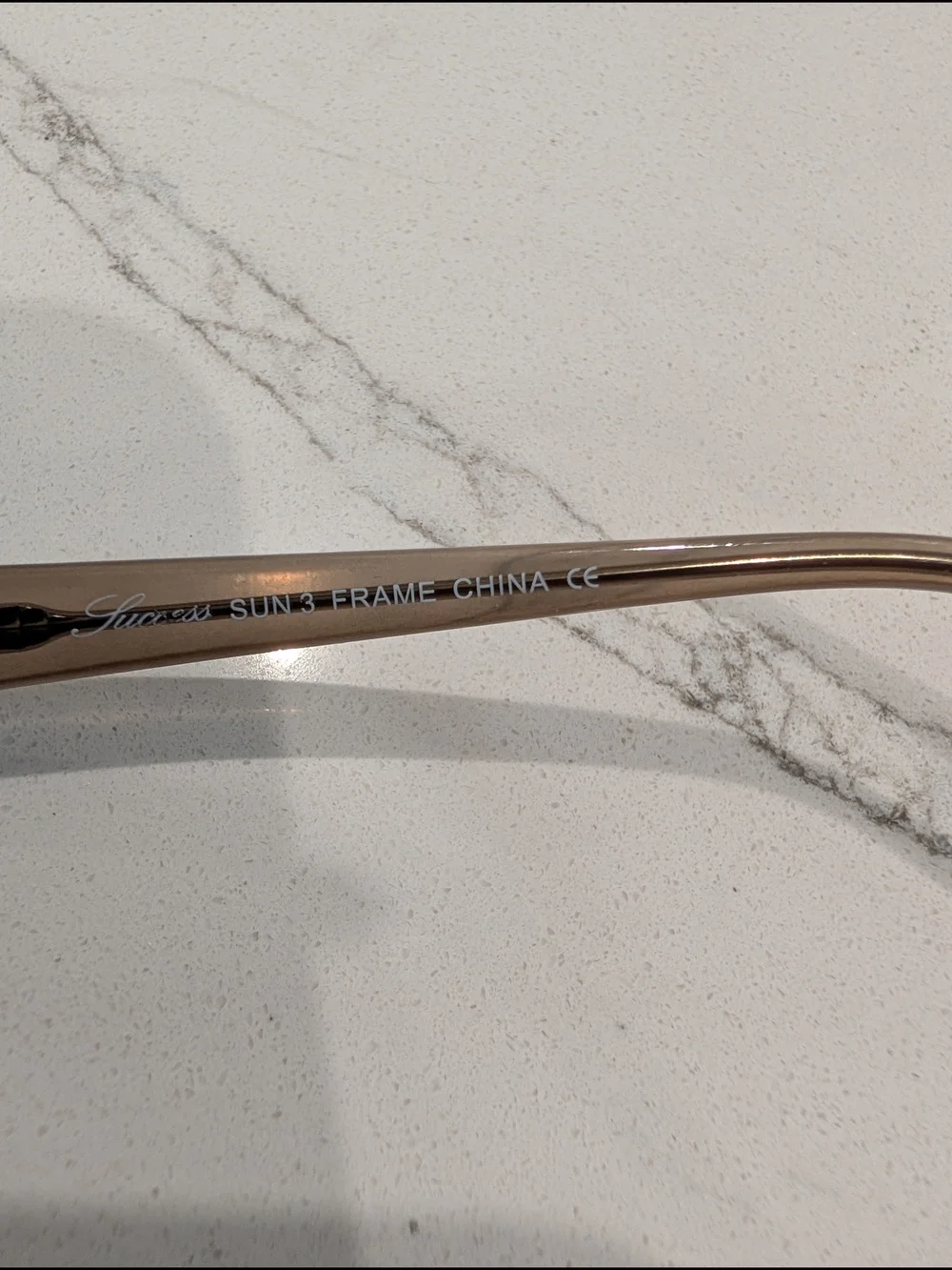 Guess women’s sunglasses