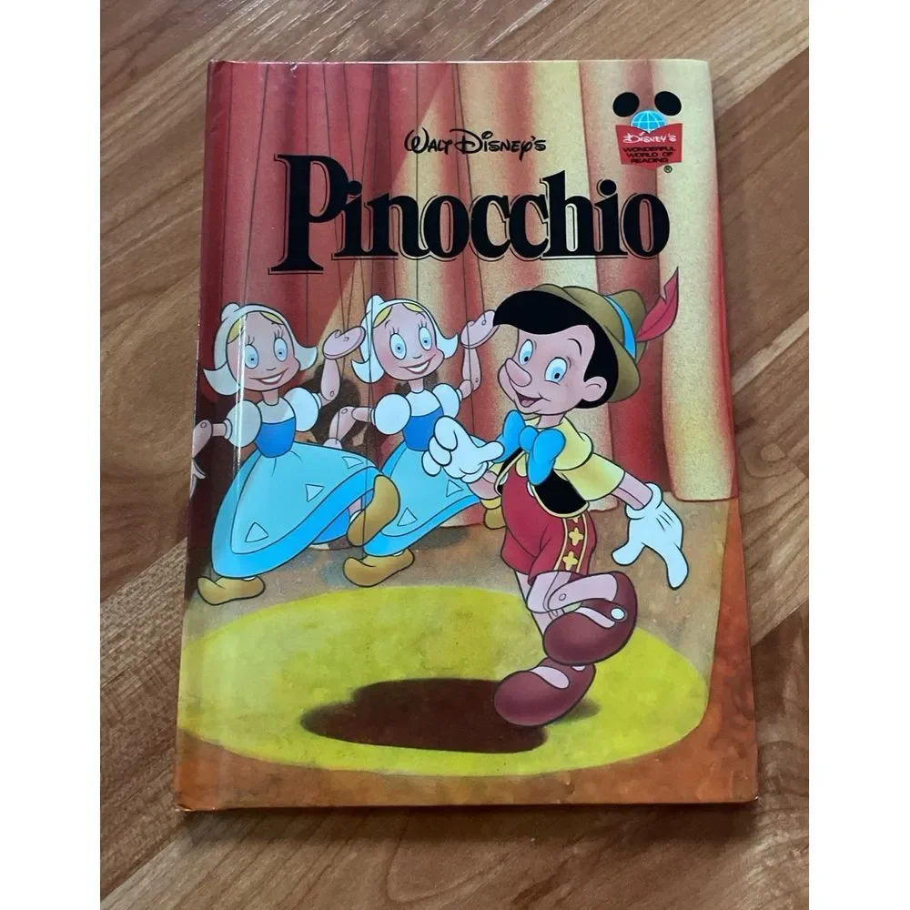 Walt Disney's Pinocchio‎ Book