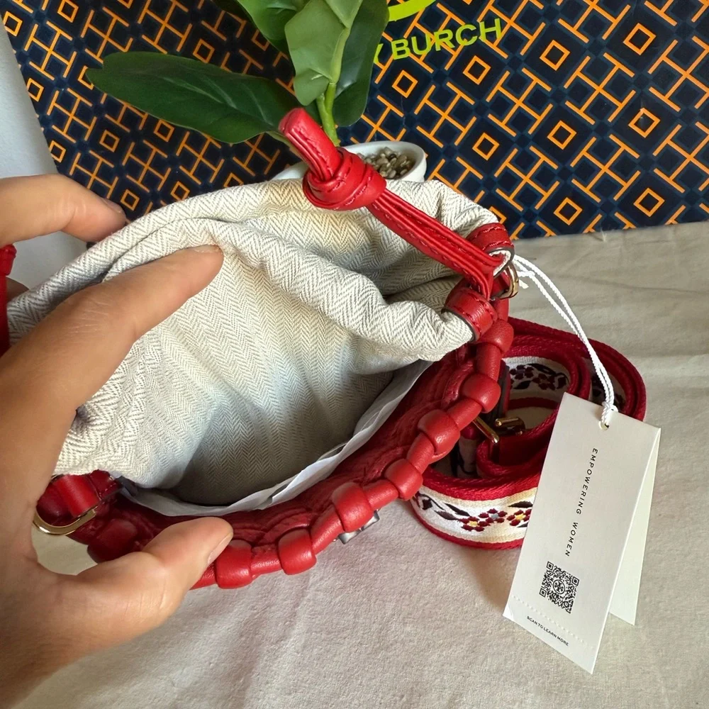 Tory Burch nwt tory