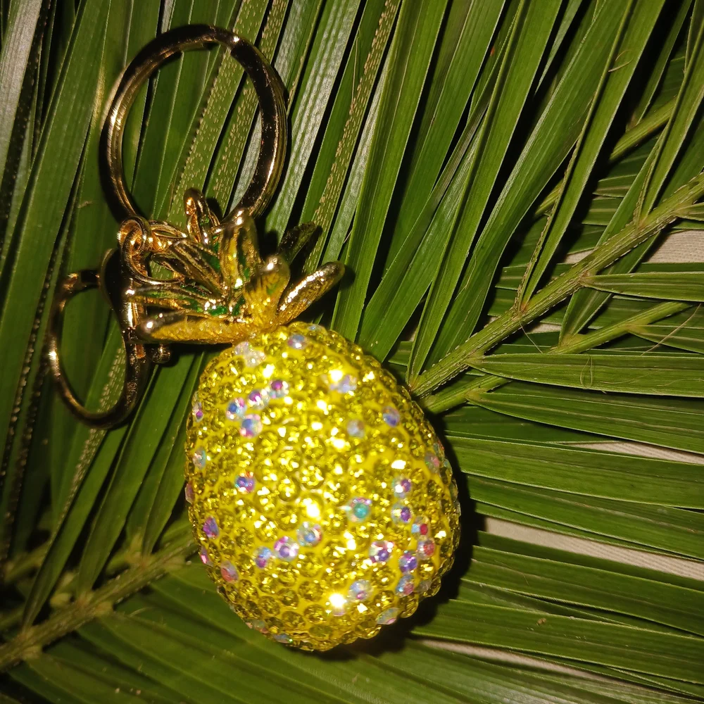 Fashion Jewelry sparkling pineapple