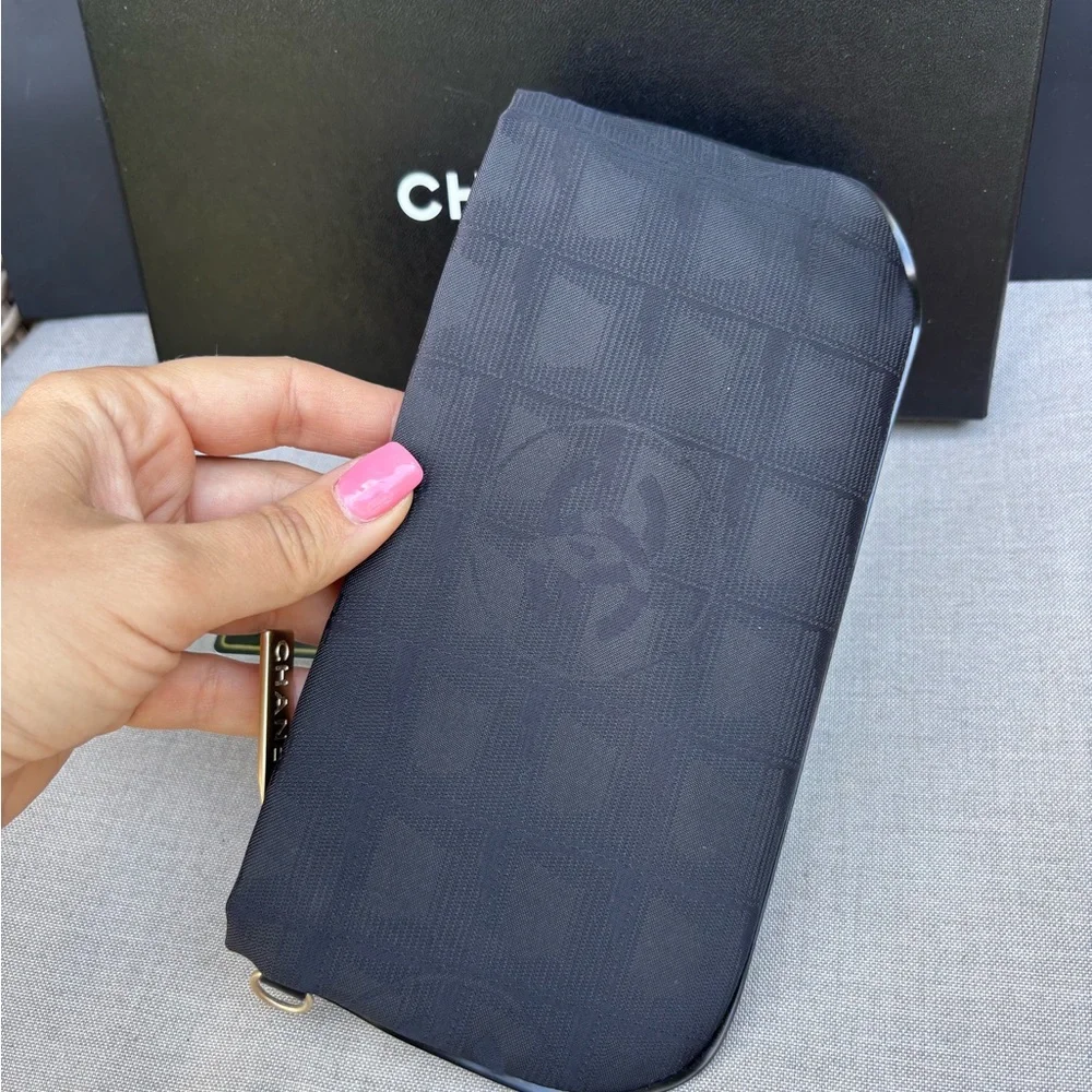 CHANEL material brand seal
