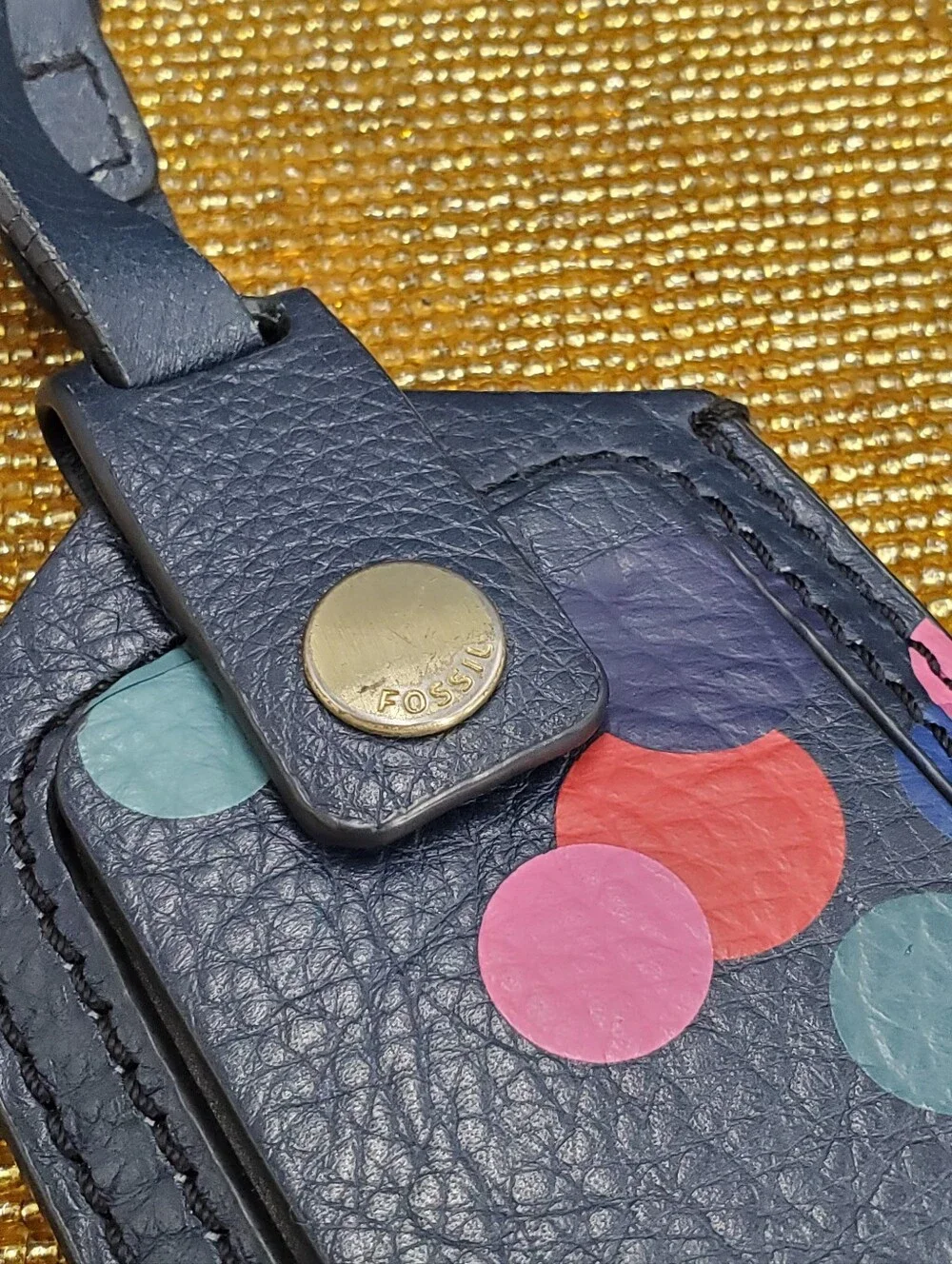 Fossil luggage tag