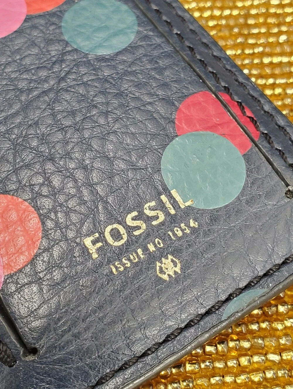 Fossil luggage tag