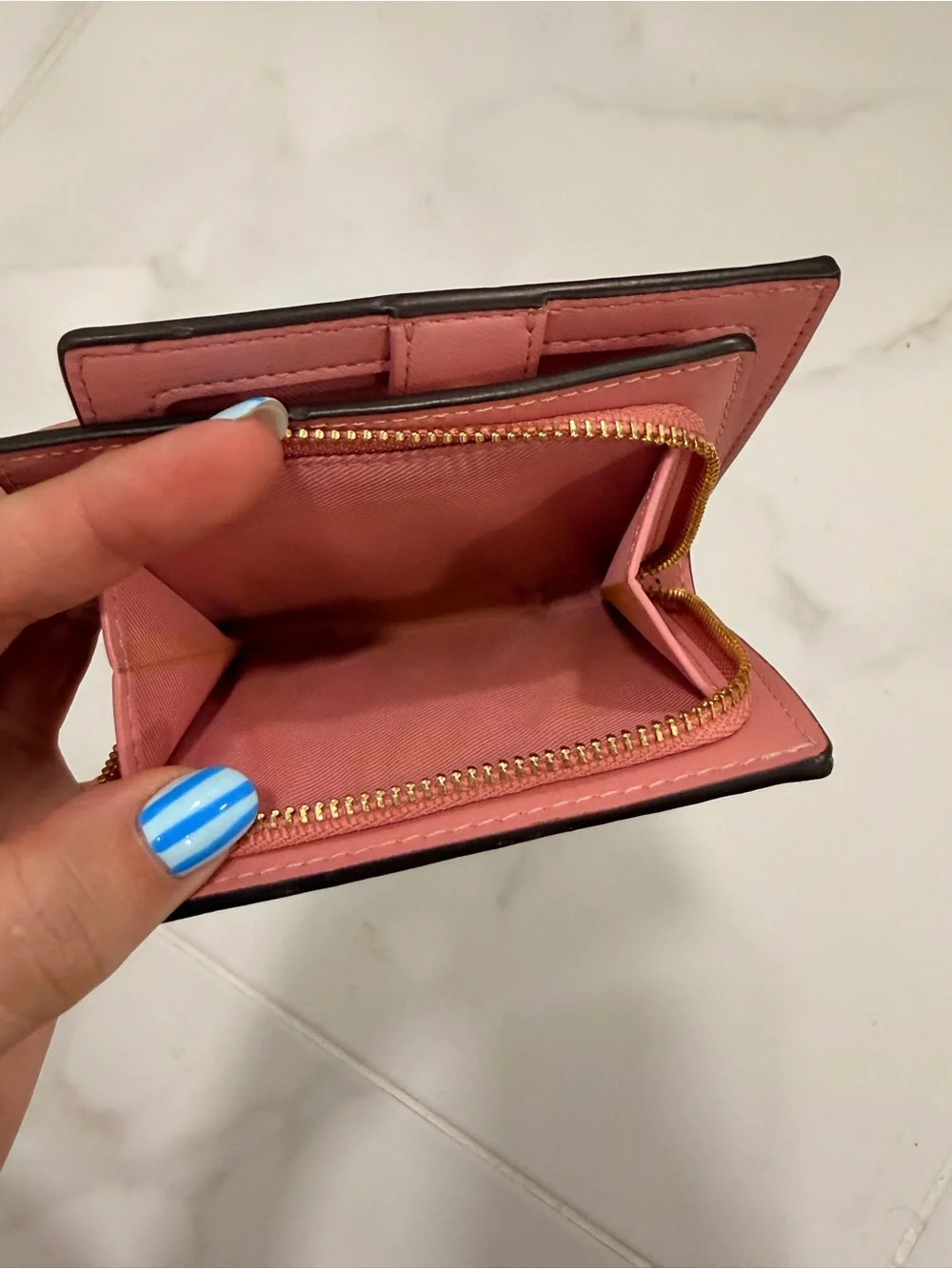 Coach classic signature