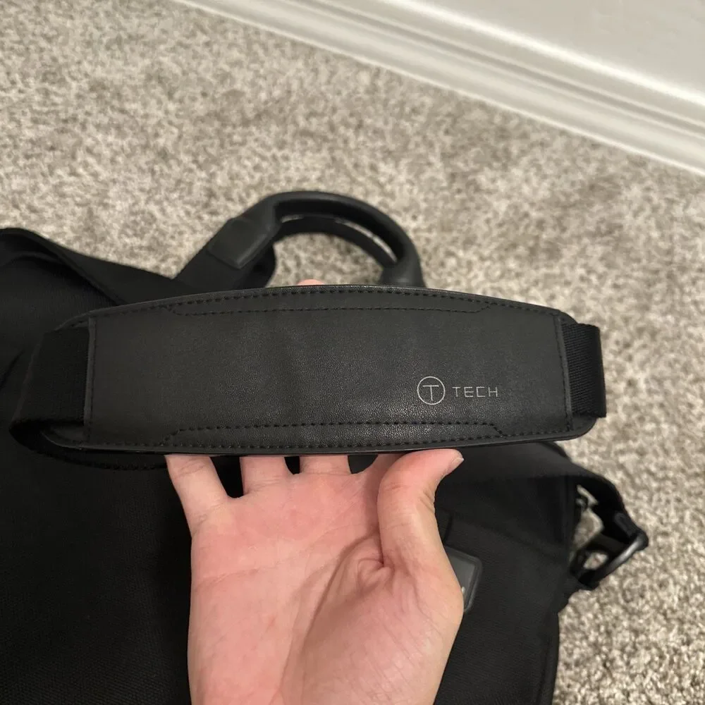 Tumi tech expandable