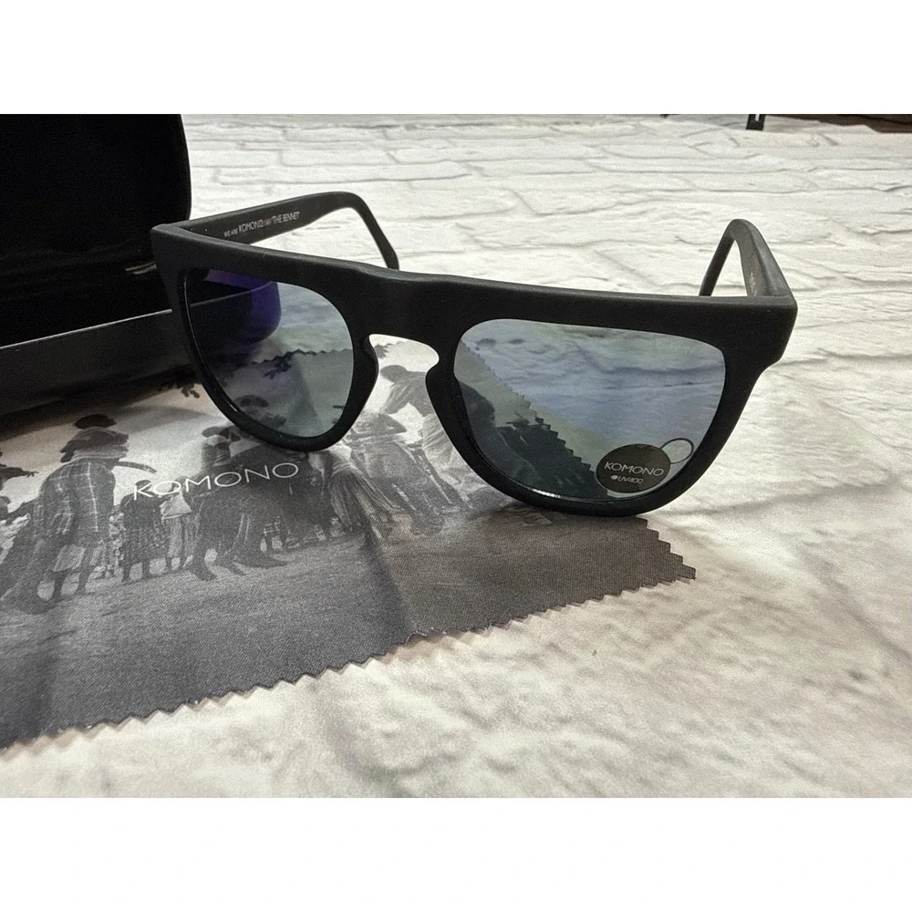 Komono‎ The Bennet Sunglasses Unisex One Size Black New UV400 Blue Mirror Lens