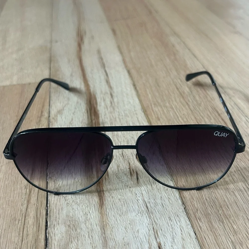 Quay Australia lightweight aviators