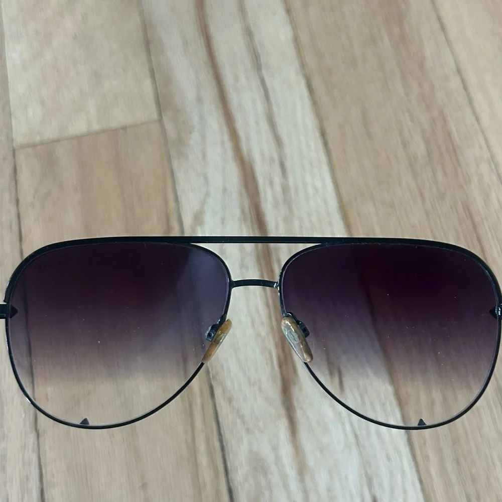 Quay Australia lightweight aviators