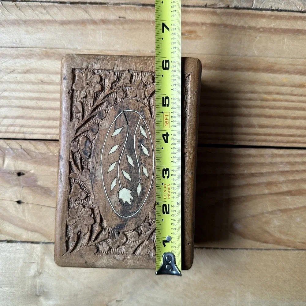 The Unbranded Brand vintage carved