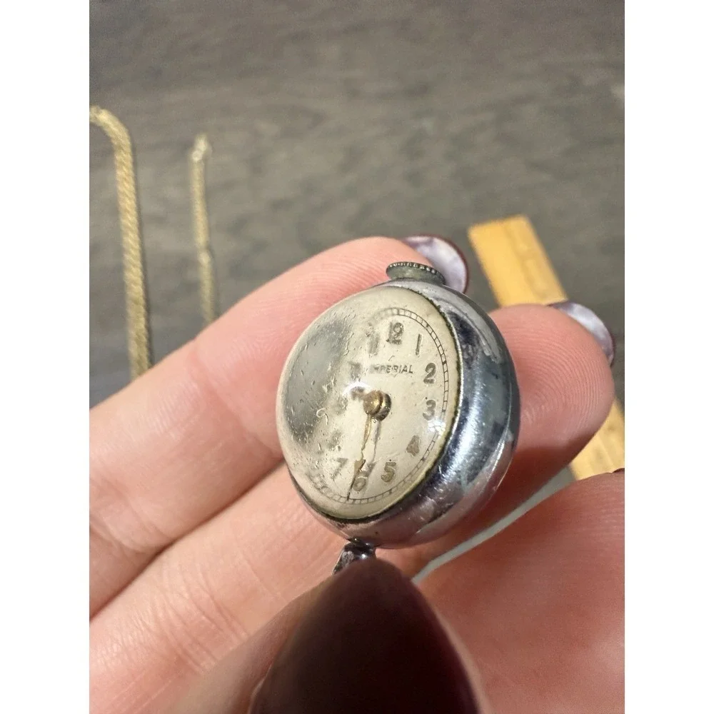 Caroline Grace this lot