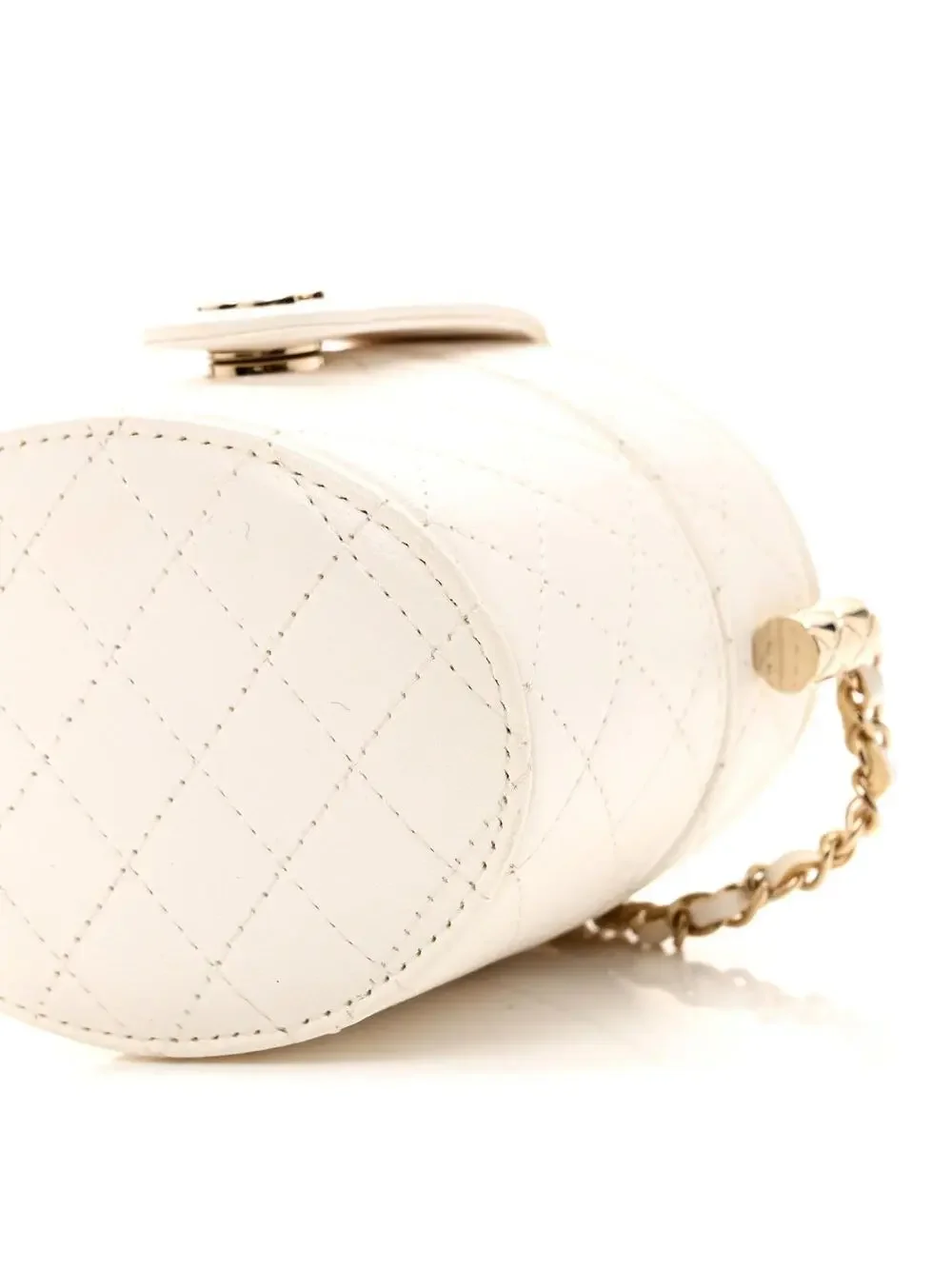 CHANEL indulge luxury