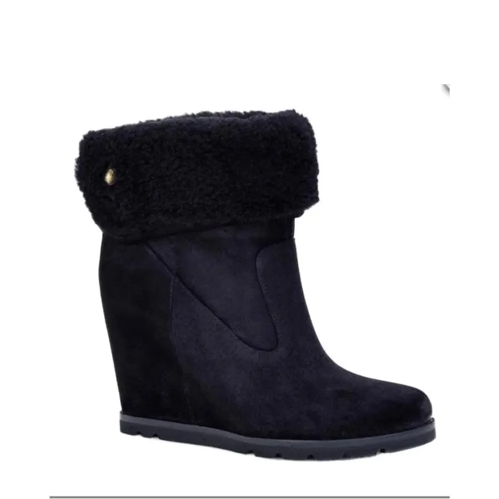 UGG kyra black