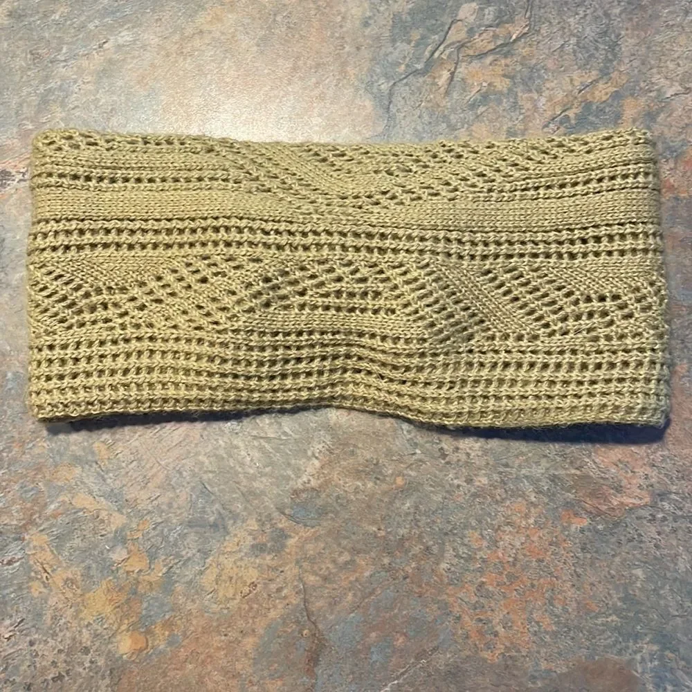 pistil 5” wide