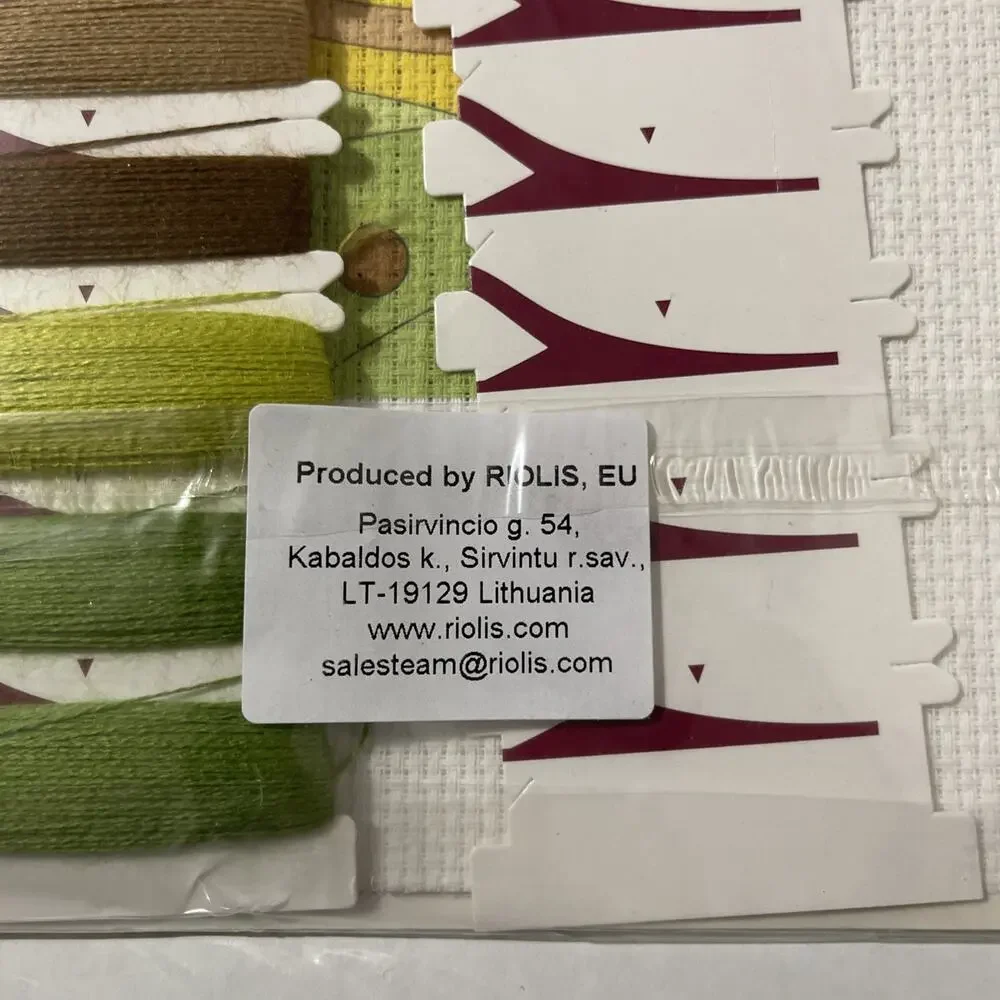 Riolis Cross Stitch new unopened
