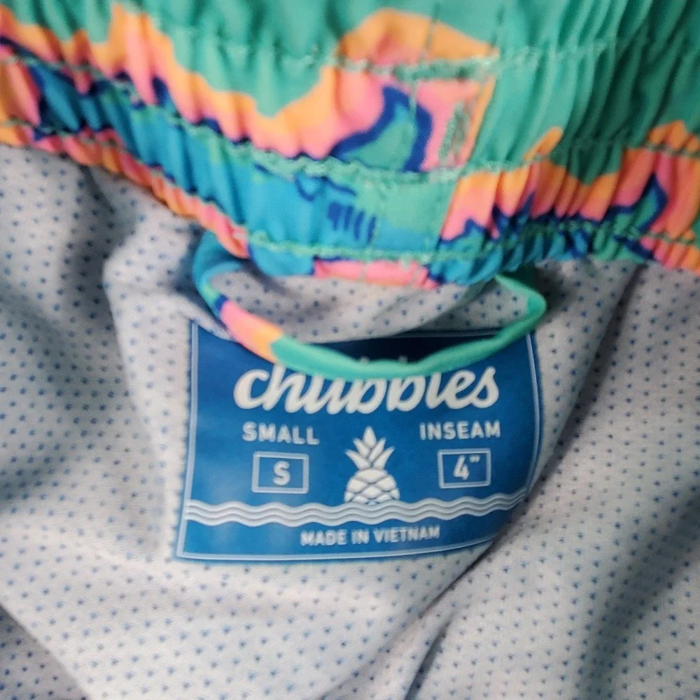 chubbies swim trunks