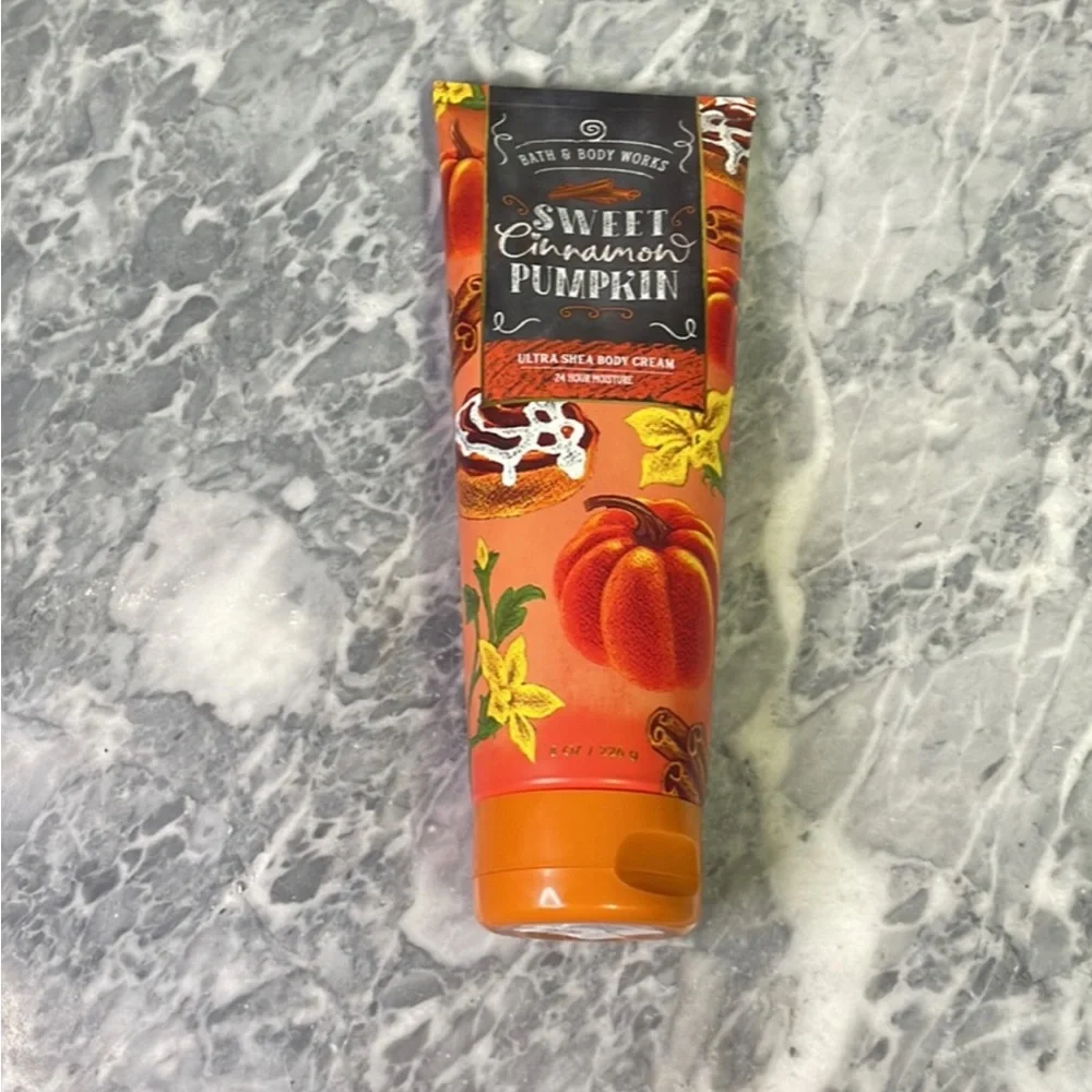 Bath and Body Works Shea‎ Body Cream Sweet Cinnamon Pumpkin