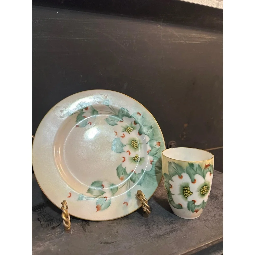 Royal Bavarian Hutschenreuther Selb height iridescent