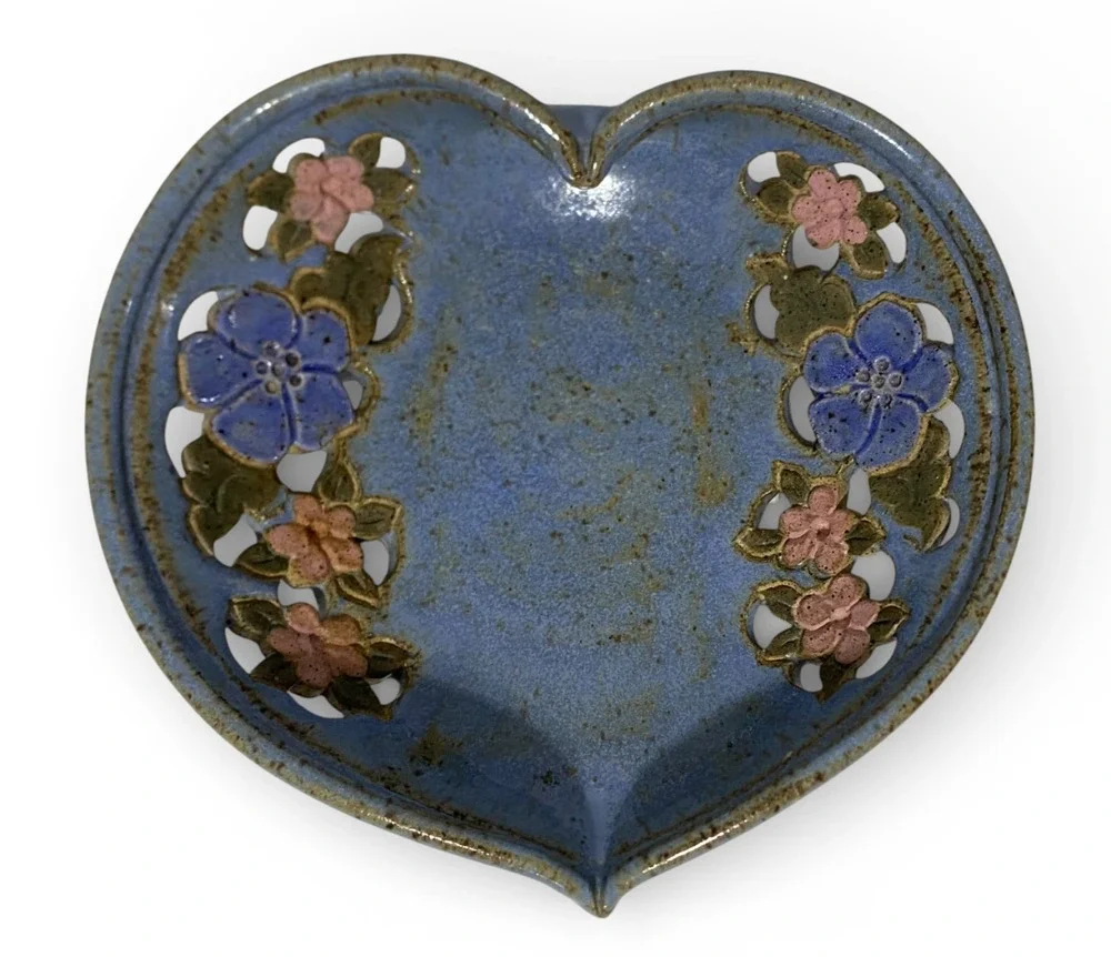 Kathy Veverka Handcrafted Pottery Heart Bowl Blue wPink Accents 8.25x7.5 Concave