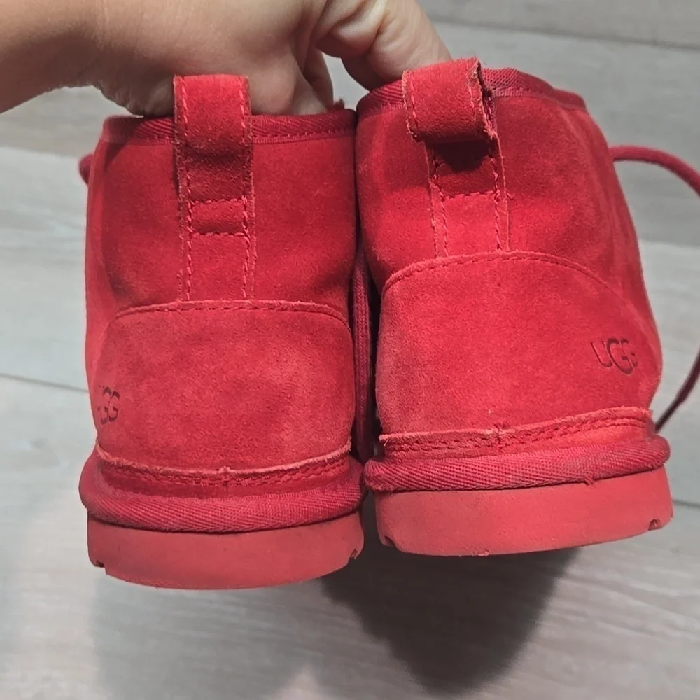 UGG one string