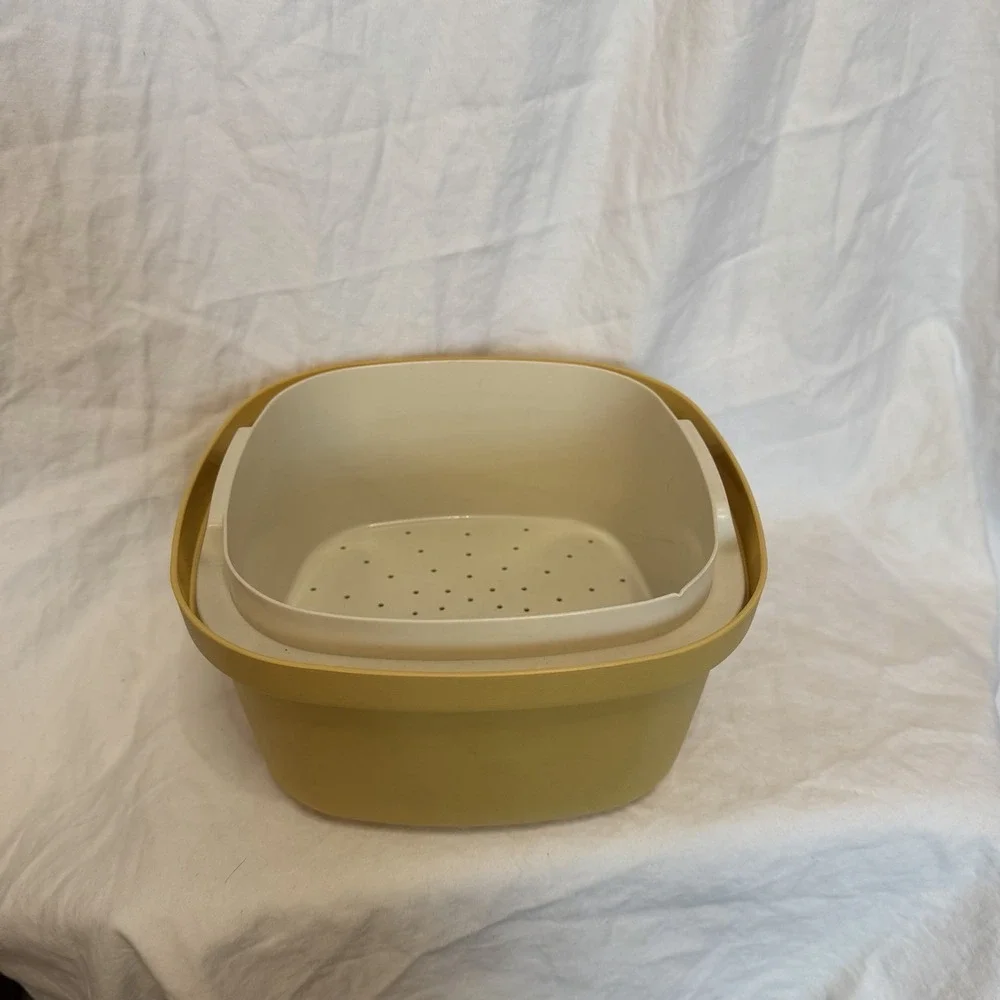 Tupperware this vintage