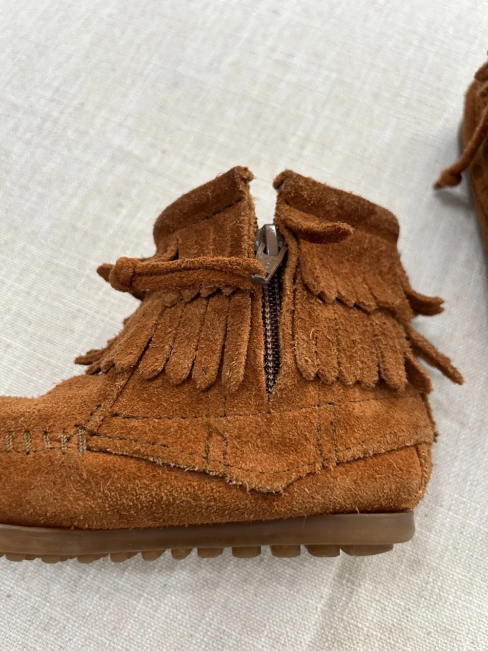 Minnetonka moccasins kids