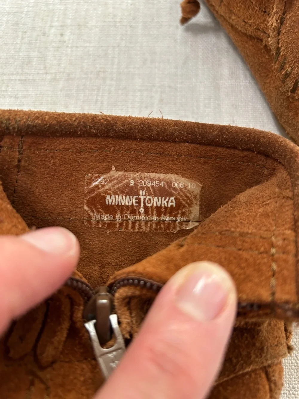 Minnetonka moccasins kids
