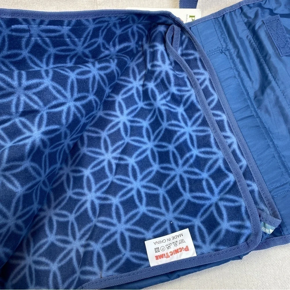 Picnic Time outdoor blanket
