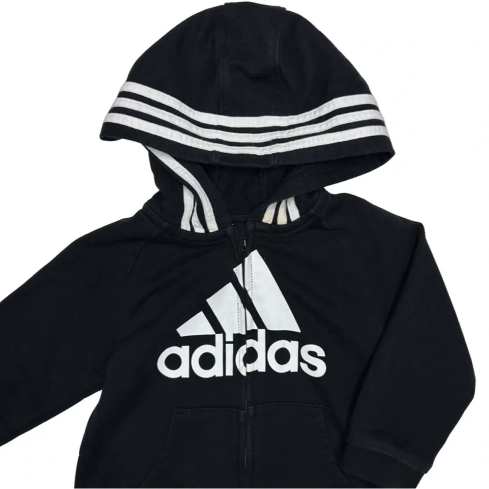 adidas months stain size