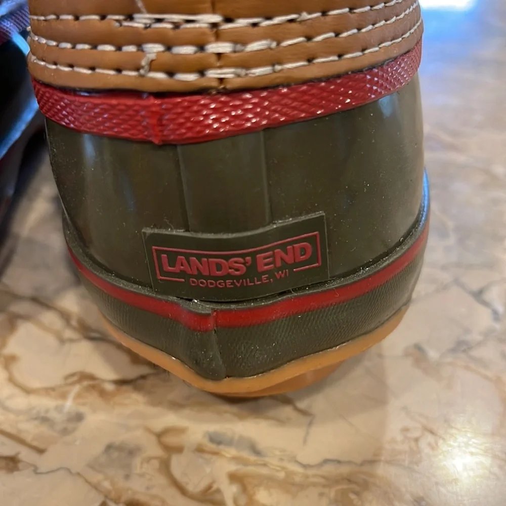 Lands End red end