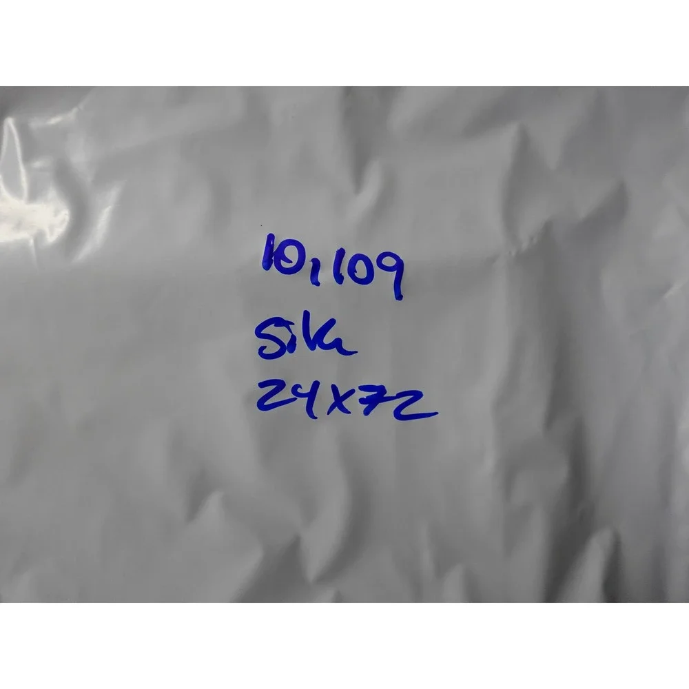 Unbranded vibrant silk